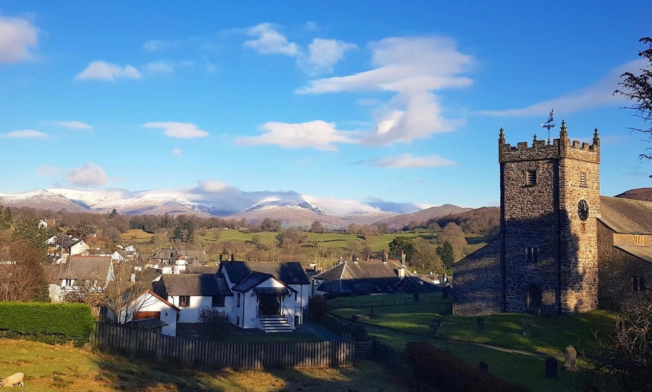 Kings Arms Hotel Hawkshead Exterior photo